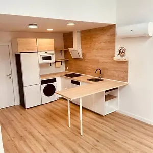  Apartamento Loft 007 Con Jardin, Piscina, Garaje Y Netflix España